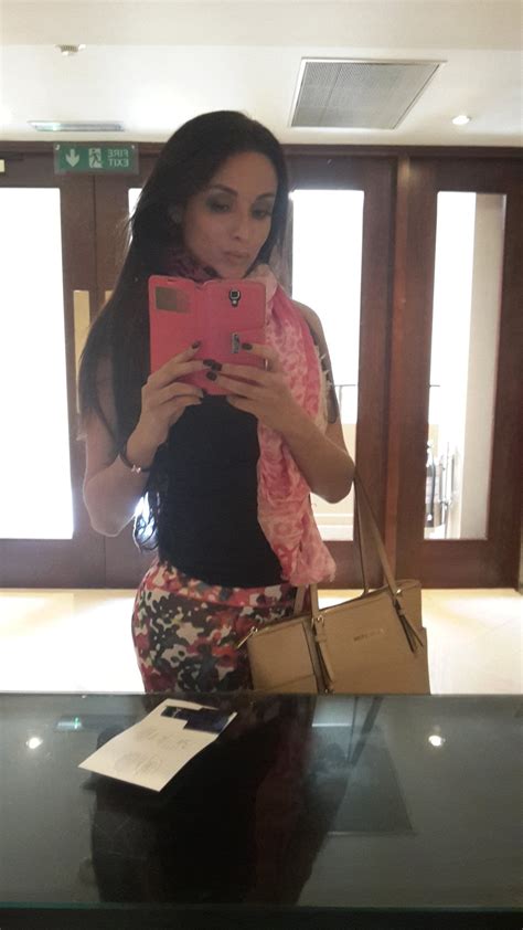 anisa kaite|Twitter. It’s what’s happening / Twitter.